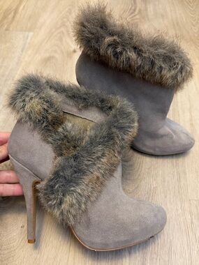 Colin Stuart Taupe Suede Fur Trim High-Heel Booties